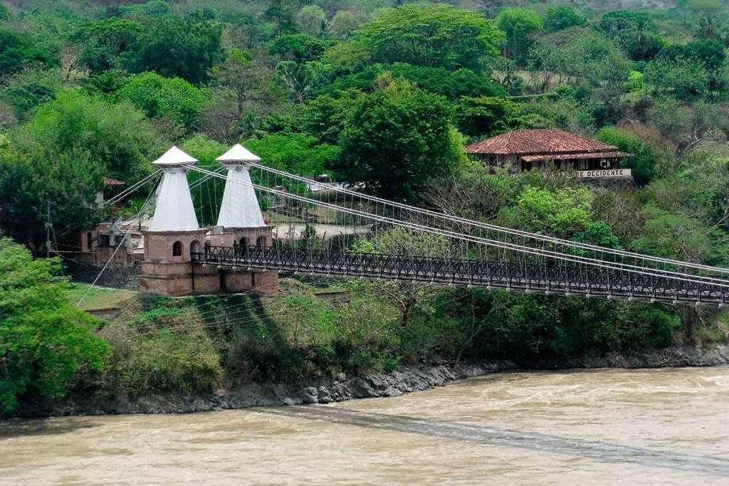 puente sante fe antioquia